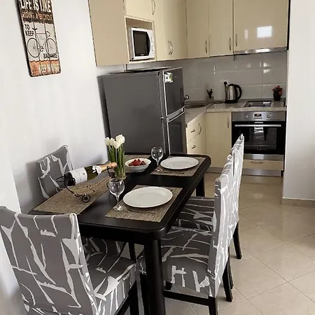 Madernas Bernad Apartment *