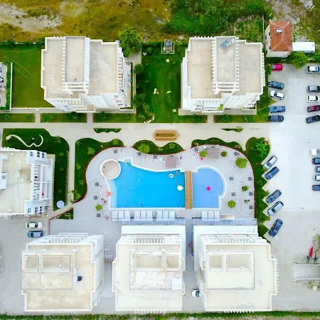Madernas Bernad Apartment